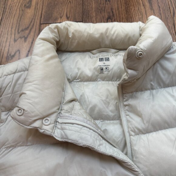 Uniqlo Ultra Light Down Vest Women’s XL Off White Cream Packable Puffer 750 Fill - Picture 3 of 12